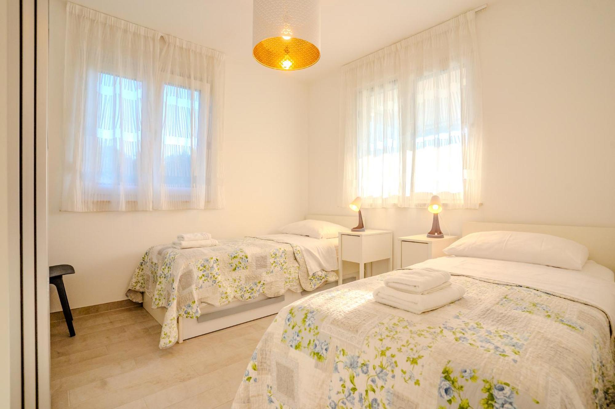Apartman Polje Njivice Buitenkant foto