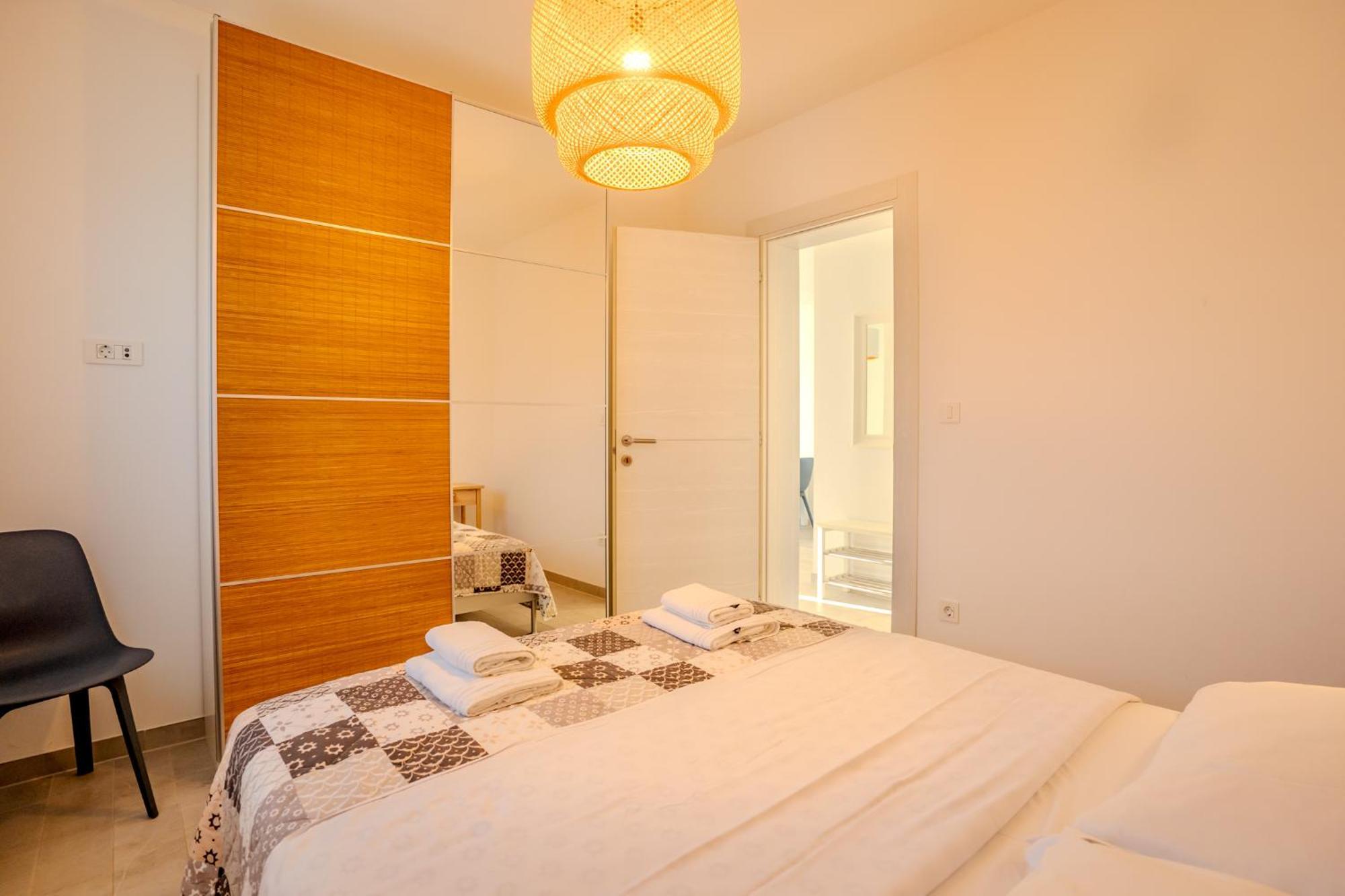 Apartman Polje Njivice Buitenkant foto